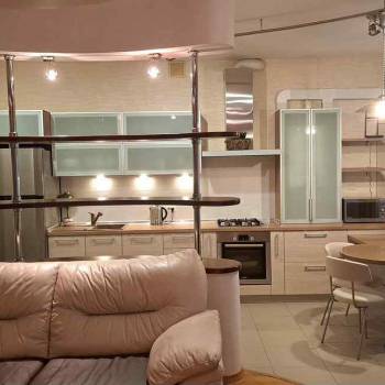 Сдается Многокомнатная квартира, 130 м²