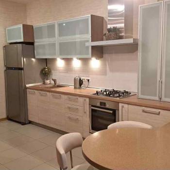 Сдается Многокомнатная квартира, 130 м²