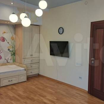 Сдается Многокомнатная квартира, 130 м²