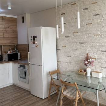 Продается 1-комнатная квартира, 50 м²