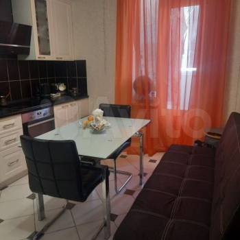 Продается 3-х комнатная квартира, 67,9 м²