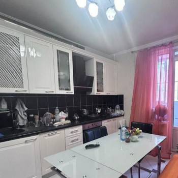 Продается 3-х комнатная квартира, 67,9 м²