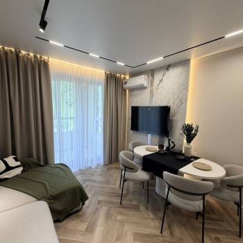 Продается 1-комнатная квартира, 45 м²