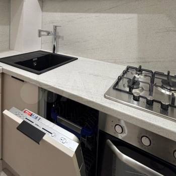 Продается 1-комнатная квартира, 35 м²