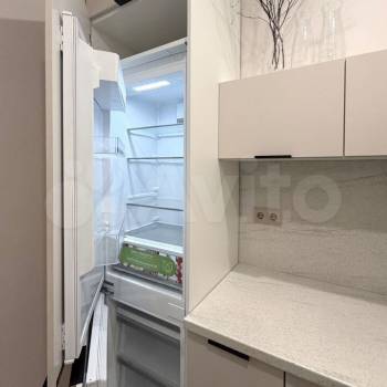 Продается 1-комнатная квартира, 35 м²