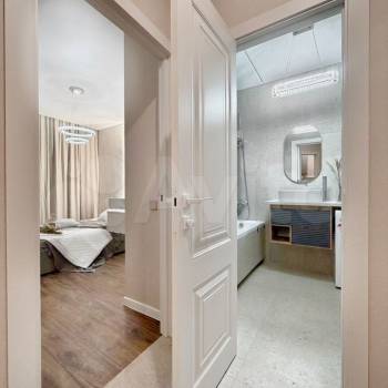 Продается 1-комнатная квартира, 35 м²
