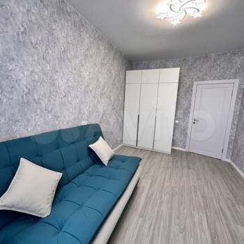 Сдается 2-х комнатная квартира, 79 м²