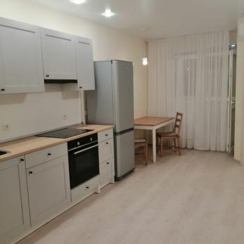 Сдается 1-комнатная квартира, 42 м²