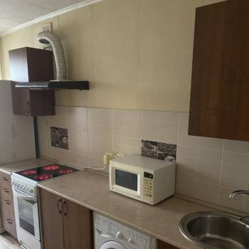 Сдается 1-комнатная квартира, 40 м²