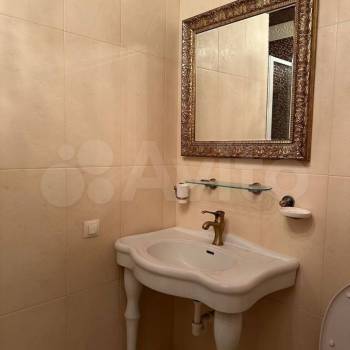 Сдается Многокомнатная квартира, 65 м²
