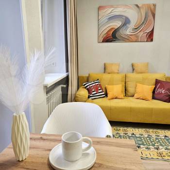 Продается 1-комнатная квартира, 14,6 м²
