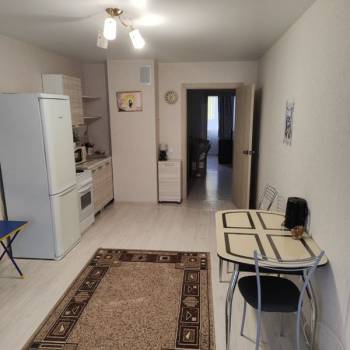 Продается 2-х комнатная квартира, 42 м²