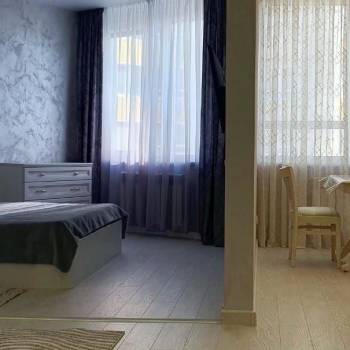 Сдается 1-комнатная квартира, 47 м²