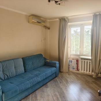 Сдается 1-комнатная квартира, 35 м²