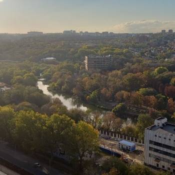 Продается 1-комнатная квартира, 42 м²