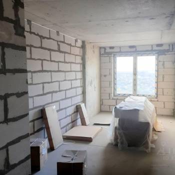 Продается 1-комнатная квартира, 42 м²