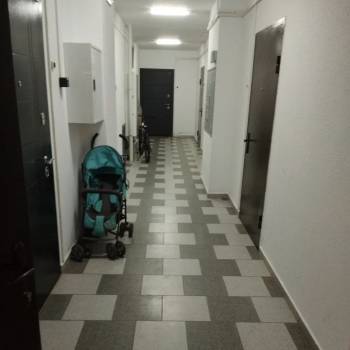 Продается 1-комнатная квартира, 42 м²