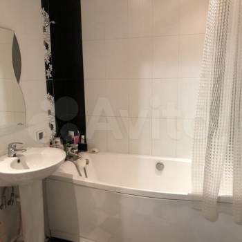 Сдается 1-комнатная квартира, 55 м²