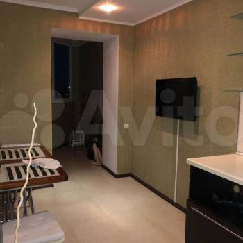 Сдается 1-комнатная квартира, 55 м²