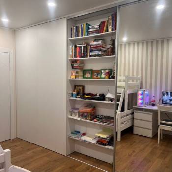 Продается Многокомнатная квартира, 83 м²
