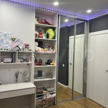 Продается Многокомнатная квартира, 83 м²