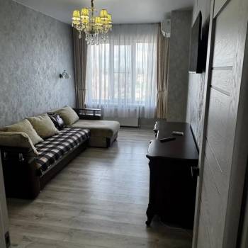 Сдается 1-комнатная квартира, 38 м²