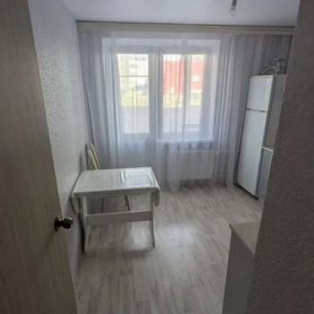 Продается 1-комнатная квартира, 38 м²