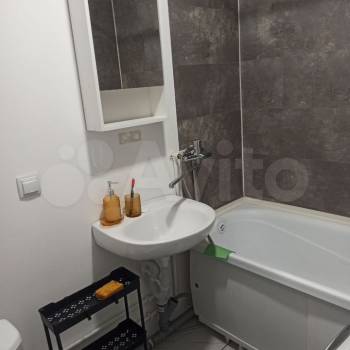 Продается 1-комнатная квартира, 38 м²