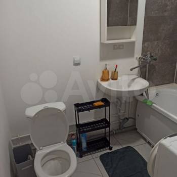 Продается 1-комнатная квартира, 38 м²