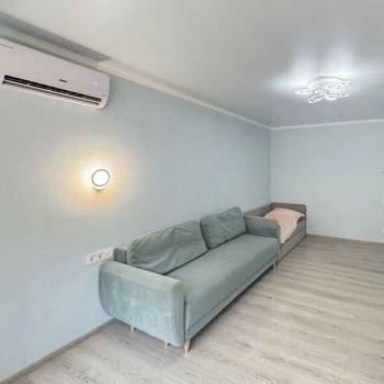Сдается 2-х комнатная квартира, 75 м²