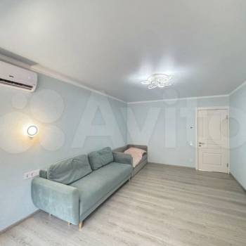 Сдается 2-х комнатная квартира, 75 м²
