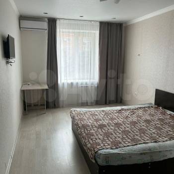 Сдается 1-комнатная квартира, 42 м²
