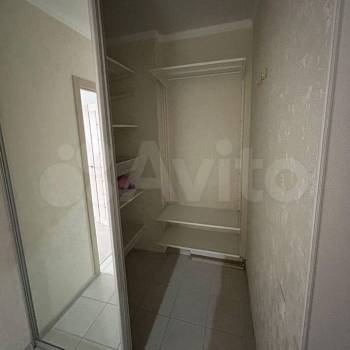 Сдается 1-комнатная квартира, 42 м²