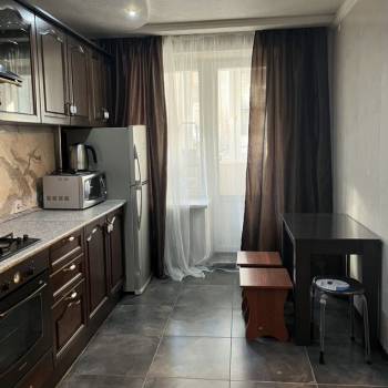 Сдается 2-х комнатная квартира, 72 м²