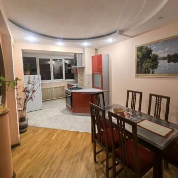 Сдается Многокомнатная квартира, 100 м²