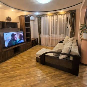 Сдается Многокомнатная квартира, 100 м²