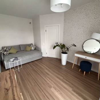 Продается 1-комнатная квартира, 32 м²