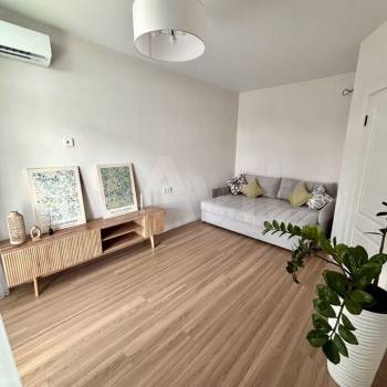 Продается 1-комнатная квартира, 32 м²