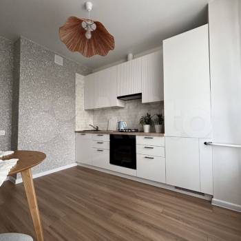 Продается 1-комнатная квартира, 32 м²