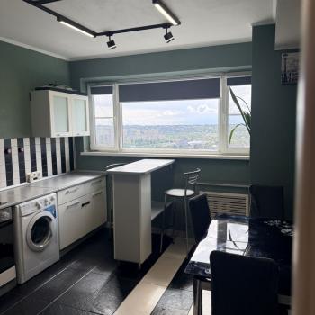 Сдается 1-комнатная квартира, 38 м²