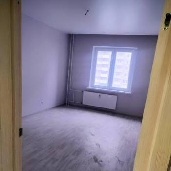 Сдается 2-х комнатная квартира, 77 м²