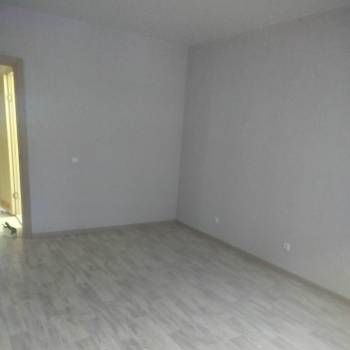Сдается 2-х комнатная квартира, 77 м²