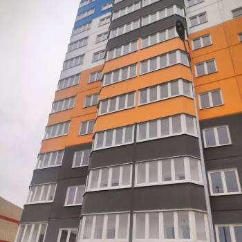 Сдается 2-х комнатная квартира, 77 м²