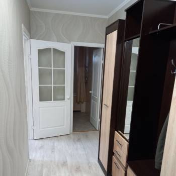 Сдается 1-комнатная квартира, 42 м²