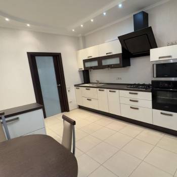 Продается 2-х комнатная квартира, 70 м²