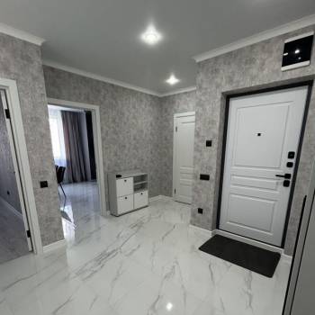 Сдается 2-х комнатная квартира, 76,2 м²