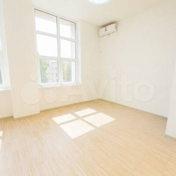 Продается Нежилое помещение, 130 м²