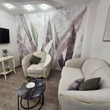 Продается 1-комнатная квартира, 65 м²