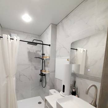 Продается 1-комнатная квартира, 35 м²