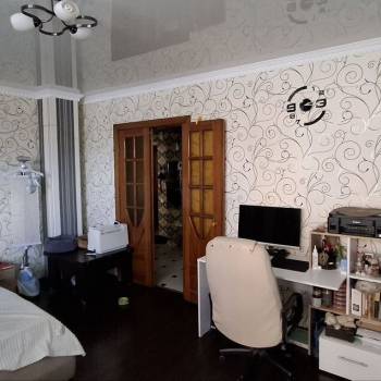 Продается 1-комнатная квартира, 49,1 м²